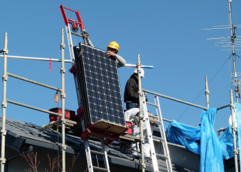 Entergy New Orleans pilots residential rooftop solar program